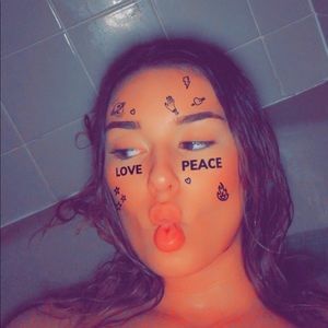 Meet your Posher, Brooke